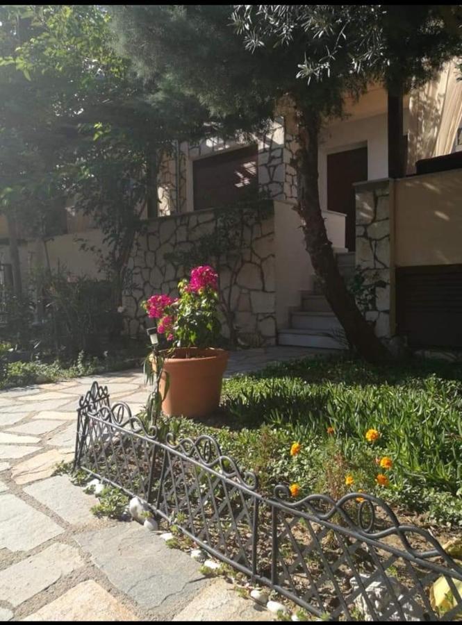 Papadopoulos Houses Nikiti  Exterior photo